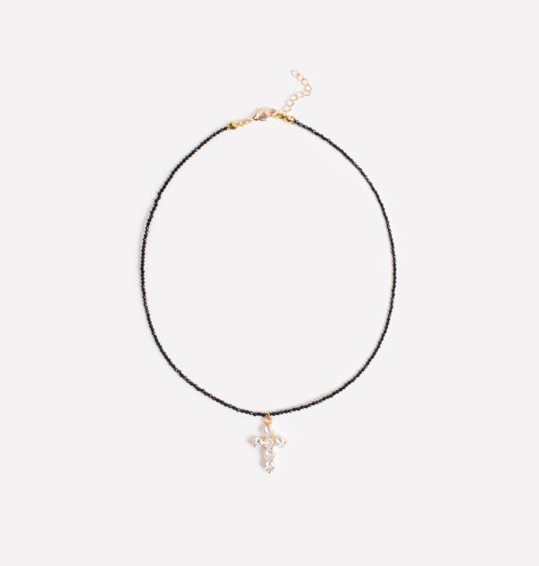 Spinel choker with cross